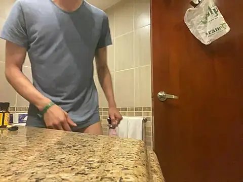 Snapshot of emylolo9 chatting on January 2025 11:54:02 AM emylolo9 online show from January 2025 11:54:02 AM