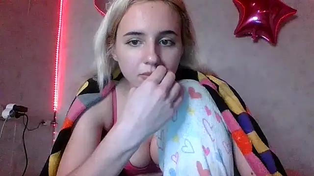 Puregirlaa online show from February 2025 05:47:02 PM