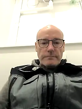 bogland33 online show from October 2025 10:03:02 AM