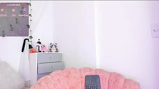 Sara Kurt online show from January 2025 12:58:02 PM