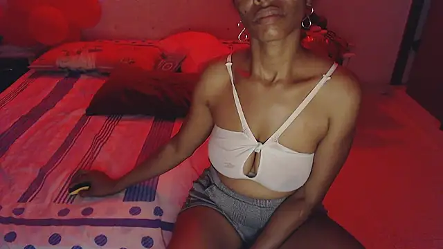 Snapshot of SashaBrianna99 chatting on March 2025 03:26:02 AM SashaBrianna99 online show from March 2025 03:26:02 AM