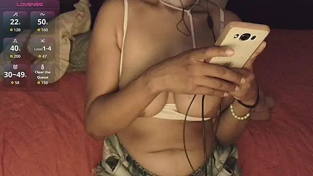 Snapshot of SashaBrianna99 chatting on September 2025 02:43:01 PM SashaBrianna99 online show from September 2025 02:43:01 PM