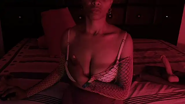 Snapshot of SashaBrianna99 chatting on November 2025 02:10:02 AM SashaBrianna99 online show from November 2025 02:10:02 AM