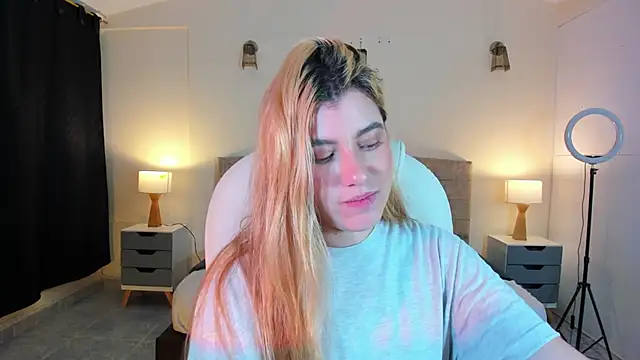 ARITOO  online show from December 2024 02:43:01 AM