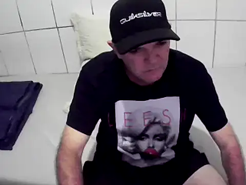 pierdona online show from February 2025 08:14:02 PM