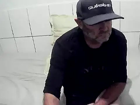 pierdona online show from February 2026 07:43:01 PM