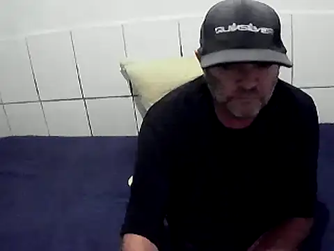 pierdona online show from April 2026 07:15:01 PM