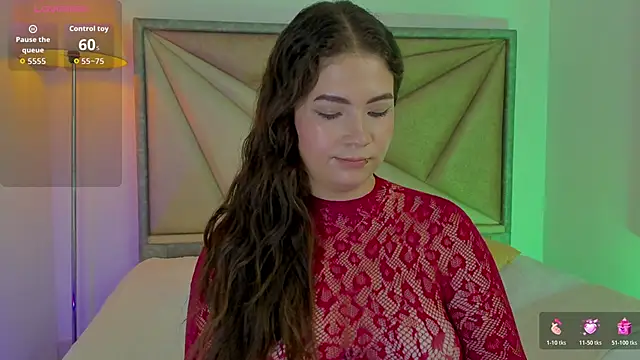 Snapshot of KarenPautt chatting on April 2026 07:58:01 PM KarenPautt online show from April 2026 07:58:01 PM