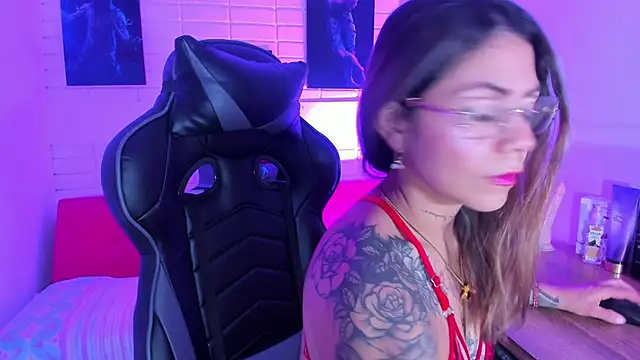 Anna  Spencer online show from February 2025 12:57:02 PM