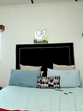 contagiousqueen online show from February 2026 07:15:01 AM