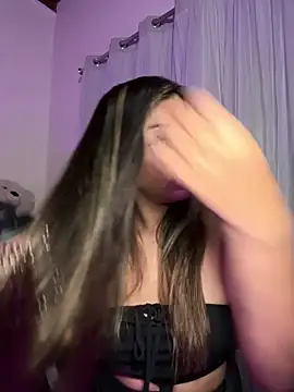 tuckersabrina online show from February 2025 11:36:01 PM