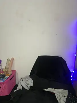 Snapshot of zarai_angels chatting on December 2024 03:18:02 AM zarai angels online show from December 2024 03:18:02 AM