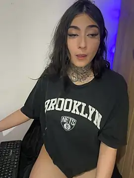 Snapshot of zarai_angels chatting on January 2025 04:36:01 AM zarai angels online show from January 2025 04:36:01 AM