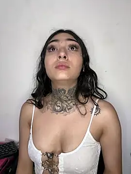 Snapshot of zarai_angels chatting on January 2025 05:41:02 AM zarai angels online show from January 2025 05:41:02 AM