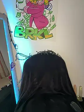 Snapshot of zarai_angels chatting on February 2025 05:01:02 PM zarai angels online show from February 2025 05:01:02 PM