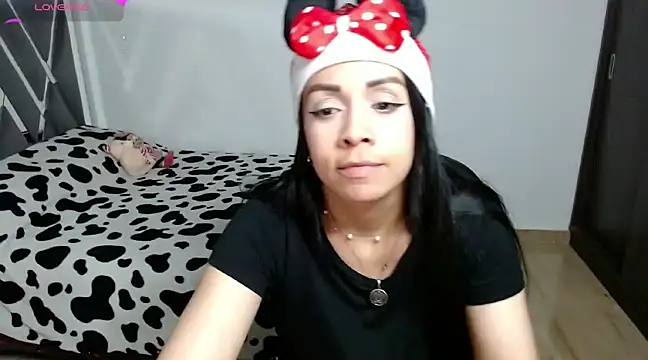 Amber Lovely online show from December 2024 01:05:01 AM