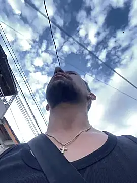 Snapshot of dantedesirexx chatting on January 2025 10:10:01 PM dantedesirexx online show from January 2025 10:10:01 PM