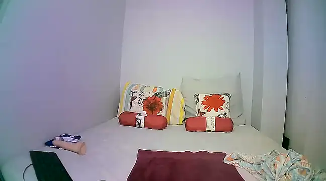 Down to earth girl online show from December 2024 08:23:02 PM