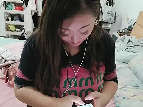 Snapshot of tlx888 chatting on September 2025 05:15:02 PM tlx888 online show from September 2025 05:15:02 PM