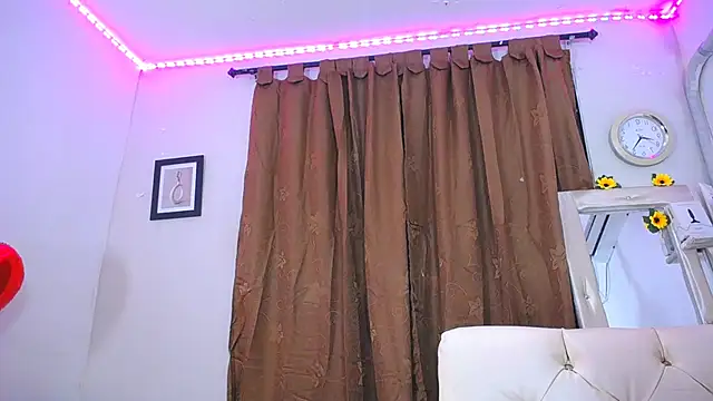 alaia 03 online show from March 2025 12:20:01 PM