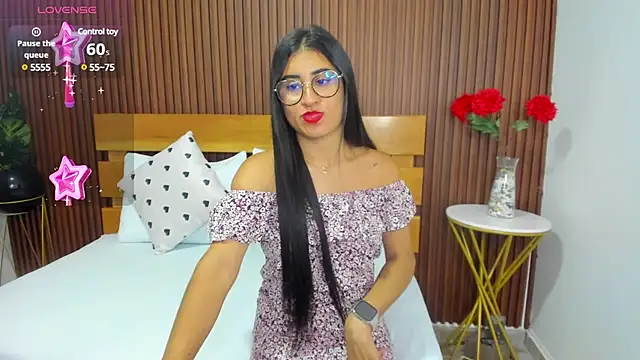 Snapshot of evelin_leroy chatting on January 2025 12:15:02 PM evelin leroy online show from January 2025 12:15:02 PM