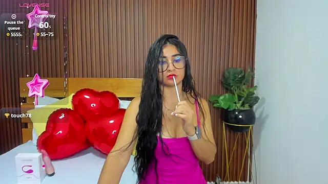 Snapshot of evelin_leroy chatting on February 2025 03:14:01 PM evelin leroy online show from February 2025 03:14:01 PM