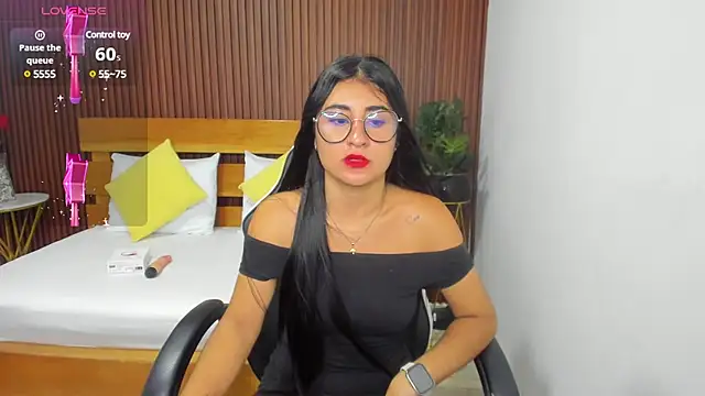 Snapshot of evelin_leroy chatting on February 2025 12:03:02 PM evelin leroy online show from February 2025 12:03:02 PM