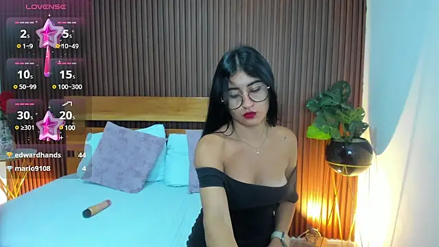 Snapshot of evelin_leroy chatting on March 2025 03:13:02 PM evelin leroy online show from March 2025 03:13:02 PM