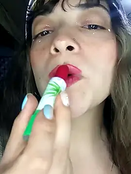 Elvishcassie  online show from December 2024 02:45:02 AM