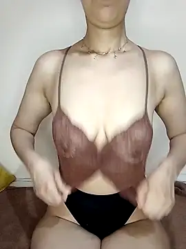 Snapshot of Zomorodaa_ chatting on April 2026 06:49:02 PM Zomorodaa online show from April 2026 06:49:02 PM