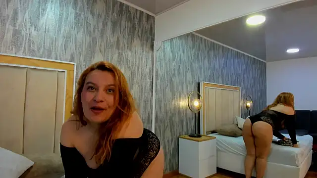 Snapshot of RoxieJackson chatting on November 2025 03:12:02 PM RoxieJackson online show from November 2025 03:12:02 PM