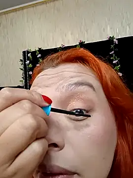 Snapshot of RoxieJackson chatting on December 2025 11:41:01 AM RoxieJackson online show from December 2025 11:41:01 AM