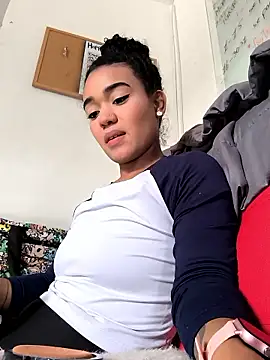 Snapshot of evafoxs chatting on December 2025 06:16:01 PM evafoxs online show from December 2025 06:16:01 PM