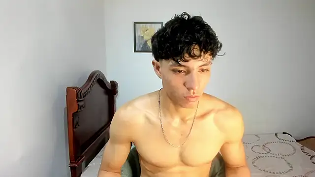 Snapshot of enzo_sloran chatting on September 2025 04:21:01 PM enzo sloran online show from September 2025 04:21:01 PM