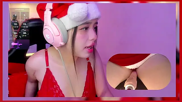 Snapshot of MhiaRey chatting on December 2025 05:38:02 AM MhiaRey online show from December 2025 05:38:02 AM