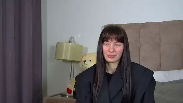 Snapshot of AlexandraBloom chatting on February 2026 06:26:01 PM AlexandraBloom online show from February 2026 06:26:01 PM