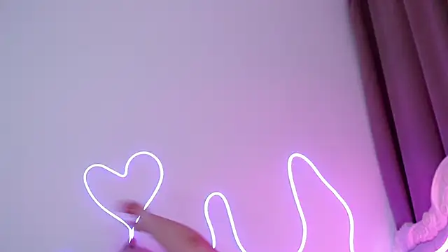 amina moonlightt online show from September 2025 03:11:01 AM