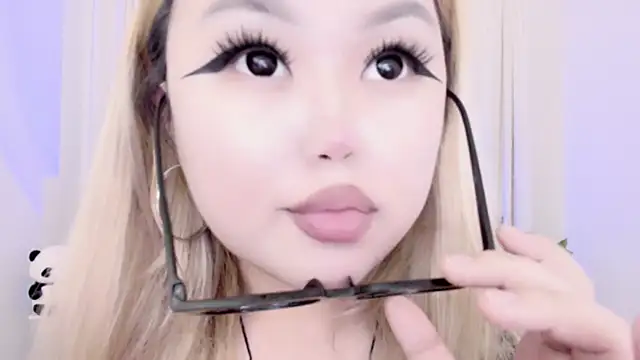 Snapshot of amelia_sunlight chatting on March 2025 02:27:02 AM amelia sunlight online show from March 2025 02:27:02 AM