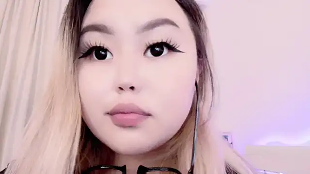 Snapshot of amelia_sunlight chatting on September 2025 04:51:02 PM amelia sunlight online show from September 2025 04:51:02 PM