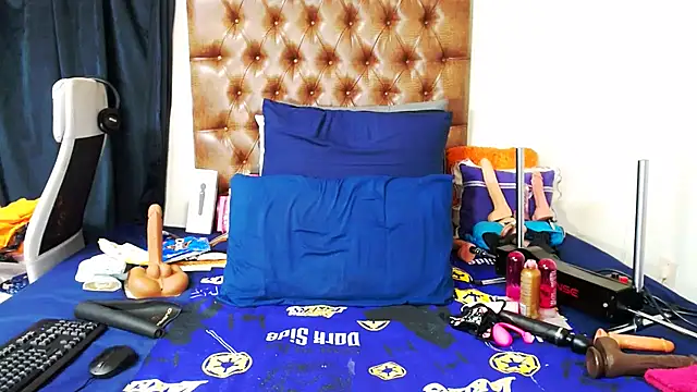 Snapshot of Hotxbums22 chatting on February 2026 02:48:01 AM Hotxbums22 online show from February 2026 02:48:01 AM