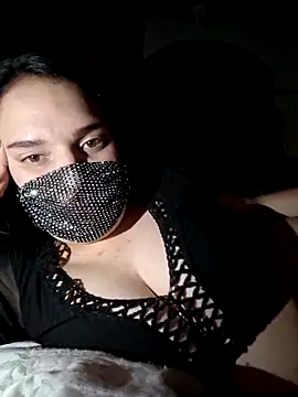 Snapshot of Laurencraft chatting on June 2026 01:52:01 AM Laurencraft online show from June 2026 01:52:01 AM