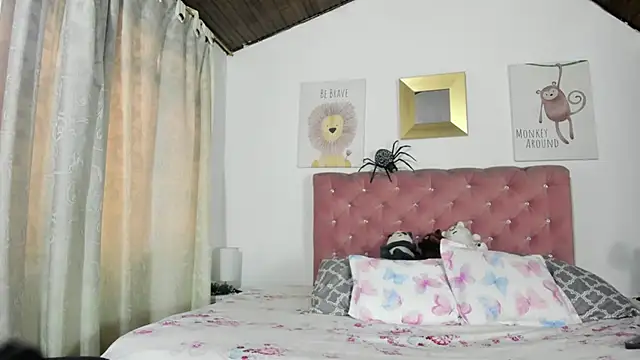 CelessteRedds online show from October 2025 11:17:01 AM