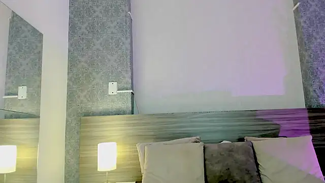 Mistyca online show from September 2025 10:42:01 AM