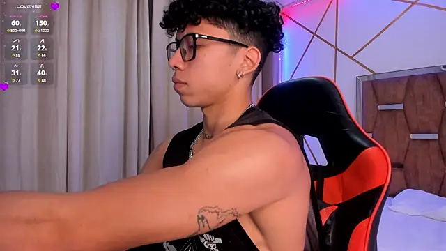 Snapshot of AkazaBoy_ chatting on January 2025 03:56:02 AM AkazaBoy  online show from January 2025 03:56:02 AM