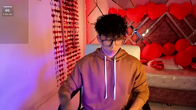 Snapshot of AkazaBoy_ chatting on February 2025 04:50:02 AM AkazaBoy  online show from February 2025 04:50:02 AM