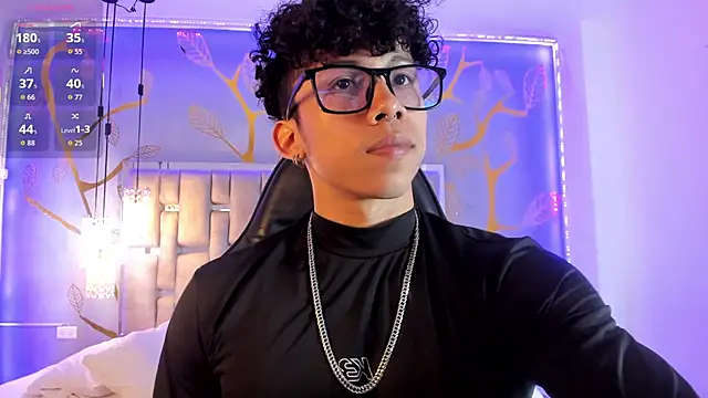 Snapshot of AkazaBoy_ chatting on September 2025 09:16:01 PM AkazaBoy  online show from September 2025 09:16:01 PM