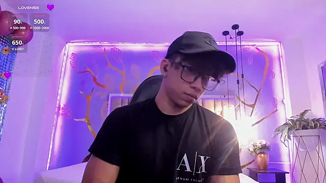 Snapshot of AkazaBoy_ chatting on October 2025 08:07:01 PM AkazaBoy  online show from October 2025 08:07:01 PM