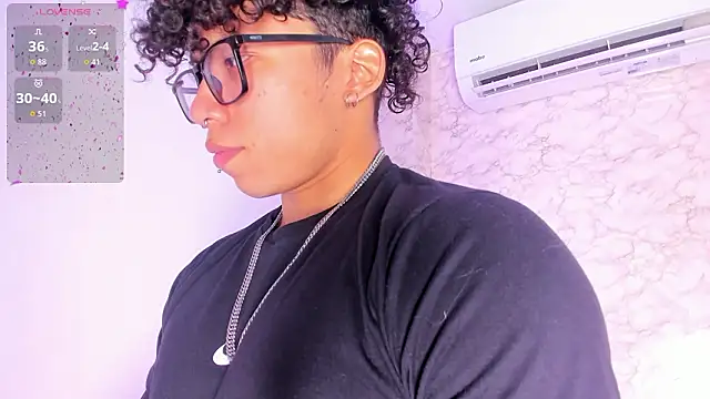 Snapshot of AkazaBoy_ chatting on February 2026 04:52:02 AM AkazaBoy online show from February 2026 04:52:02 AM