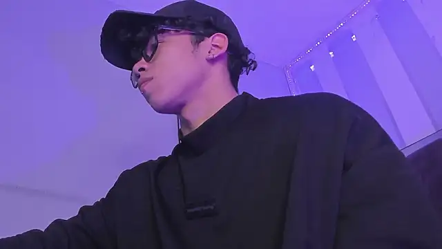 Snapshot of AkazaBoy_ chatting on March 2026 04:52:02 AM AkazaBoy online show from March 2026 04:52:02 AM