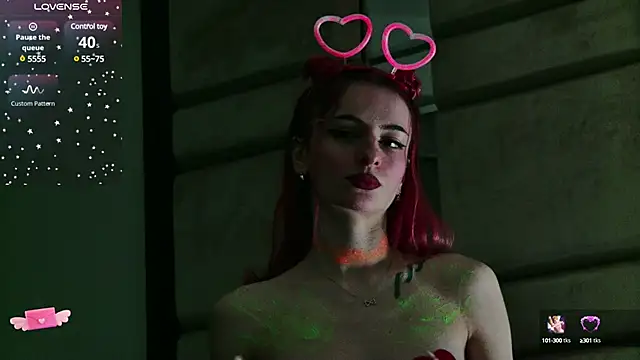 Snapshot of CassieFox_ chatting on February 2025 07:47:01 PM CassieFox online show from February 2025 07:47:01 PM